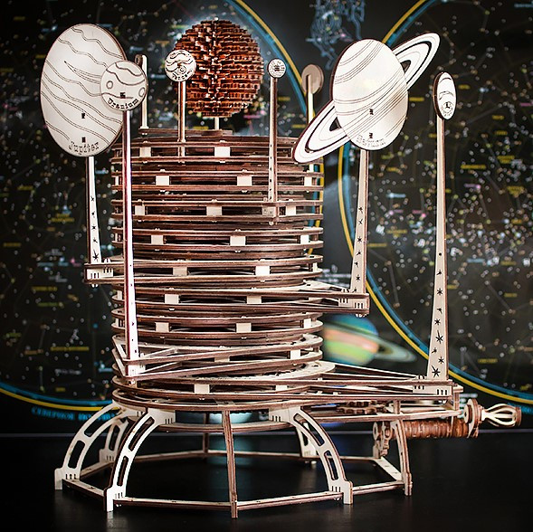 Dřevěný skládací 3D model - Planetarium