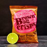 8× Křupavé, ručně vyráběné Brown Bag Crisps s krevetami a limetkou 40 g