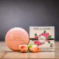 Giftboxeo s kosmetikou MIX - Fialové