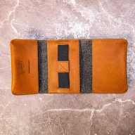 Minimalistická kožená peněženka