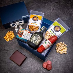 Giftboxeo darčekový box (royal blue) - S rumom Diplomatico