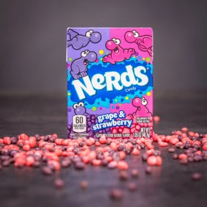 Chrumkavé cukríky Nerds s ovocnou príchuťou 47 g