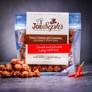 Luxusný, ľahko pikantný popcorn Joe & Seph's s príchuťou chilli, čokolády a karamelu 32 g