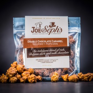 Luxusný, výrazne čokoládový popcorn Joe & Seph 's s karamelom 32 g