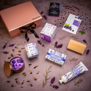 Giftboxeo darčekový box (rose gold) - S kozmetikou levandula