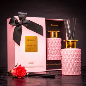 Elegantná aróma difuzér so stuhou a zlatou potlačou s intenzívnou vôňou - Rose Garden Collection 150 ml