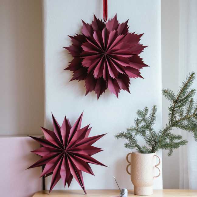 DIY sada na výrobu papierovej hviezdy – vínová s leskom