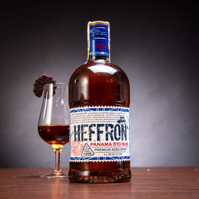 Heffron Panama 5 y.o. 38 % 0,7 l