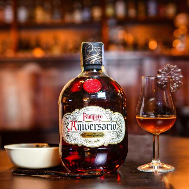 Pampero Aniversario 40 %, 0,7 l 