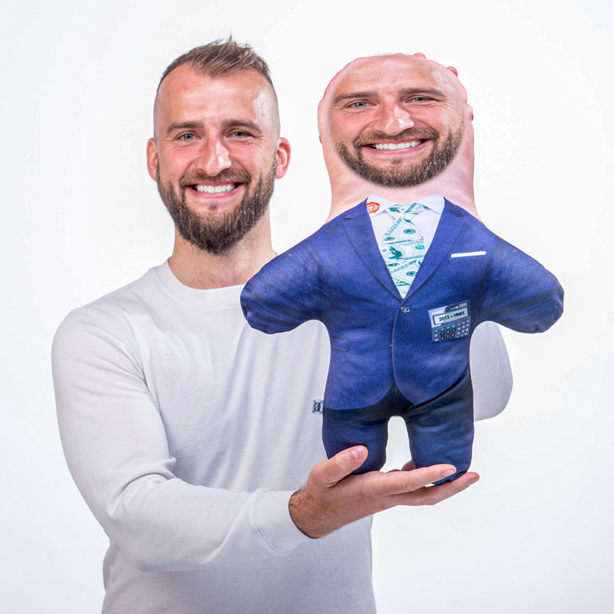 MiniKlon Úspešný businessman | Vtipný darček s vlastnou fotkou | fotodarček | darček pre mužov, ženy, deti | darček k narodeninám, sviatku, výročiu