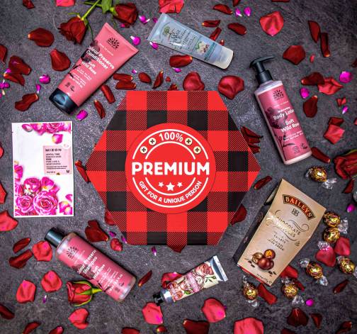 E-shop Giftboxeo plné kvalitnej kozmetiky Ruža a Mandľový kvet - Flanelové