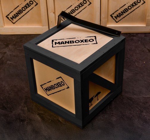 E-shop Prázdna Manboxeo debna s páčidlom čierna – malá