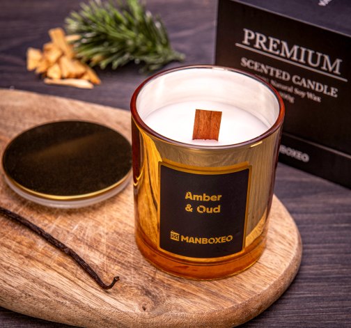 E-shop Sviečka so zlatým viečkom - Amber & Oud 200 g