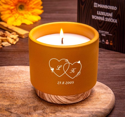 E-shop Veľká sviečka v keramike - Santalové drevo & Vanilka 400 g