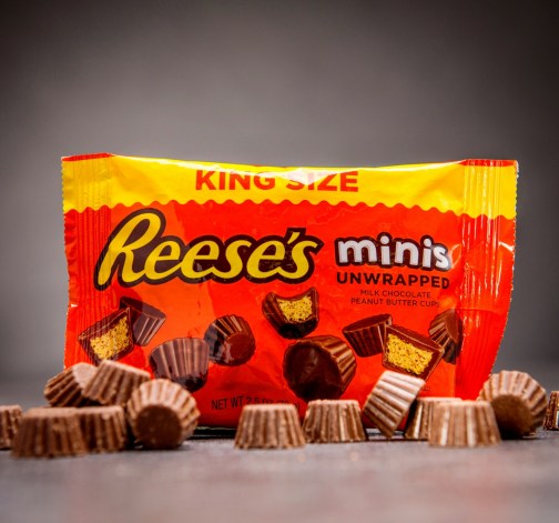 E-shop Čokoládové košíčky Reese 's Minis plnené arašidovým maslom 70 g